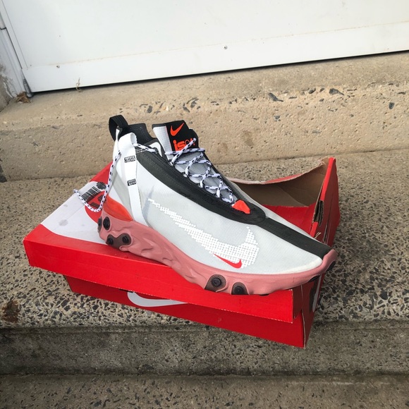 Nike React Runner Mid WR ISPA comes with laces - Picture 5 of 7